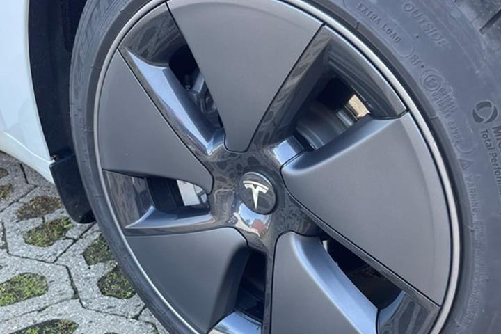 undefined Tesla Model 3 fra 2023