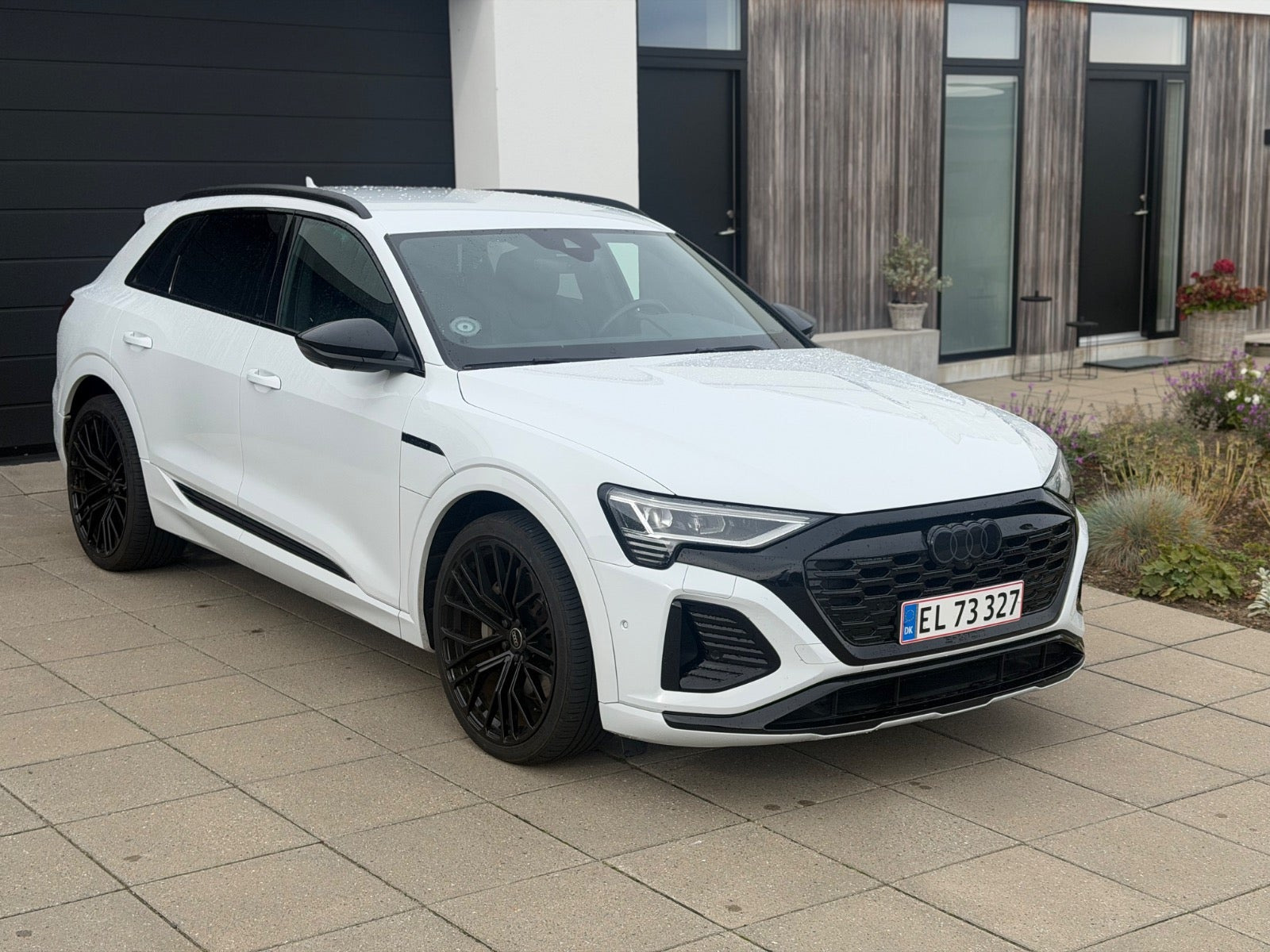 Audi Q8 e-tron 55 S-line Black Edition quattro
