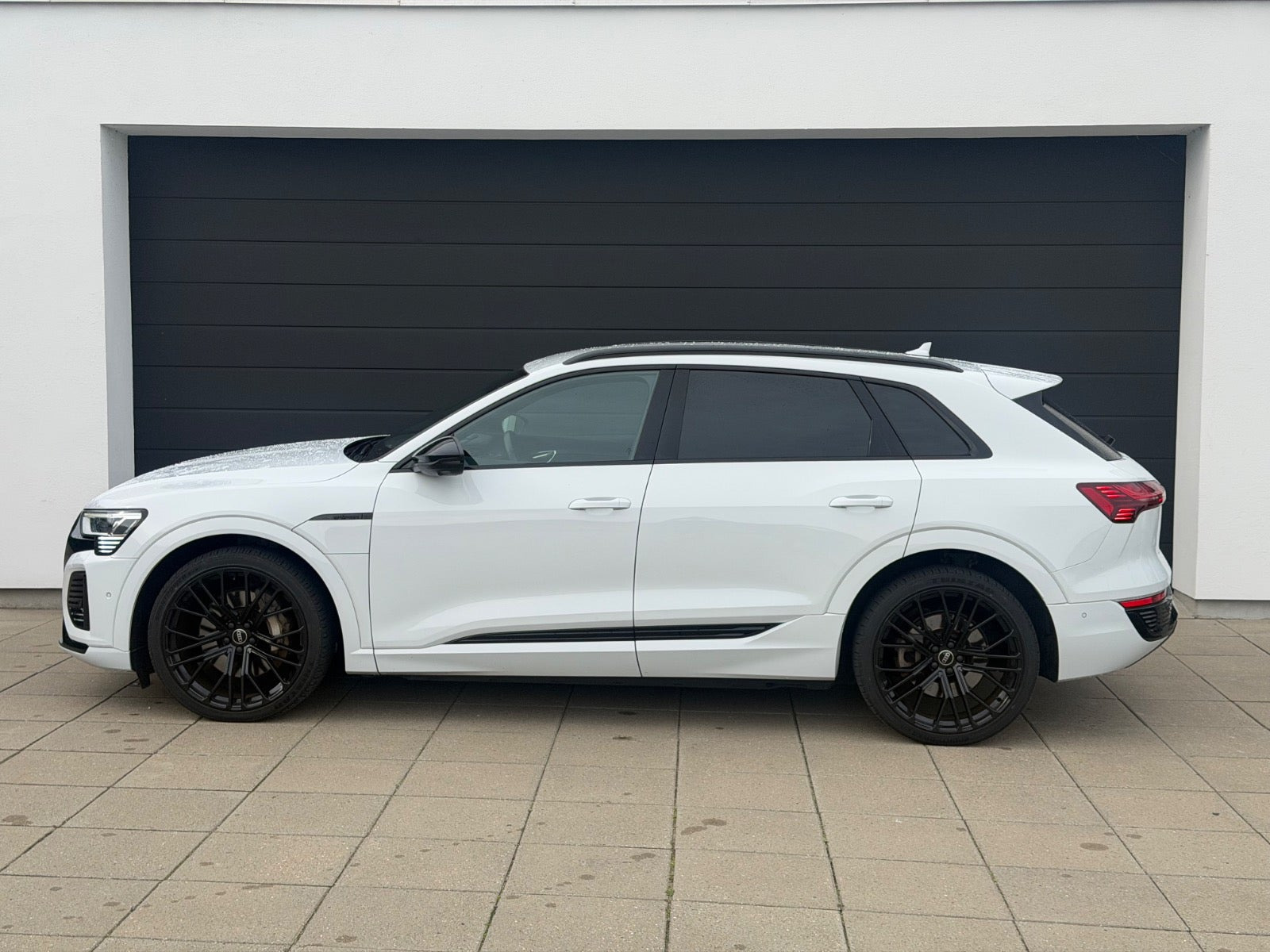 undefined Audi Q8 e-tron fra 2024