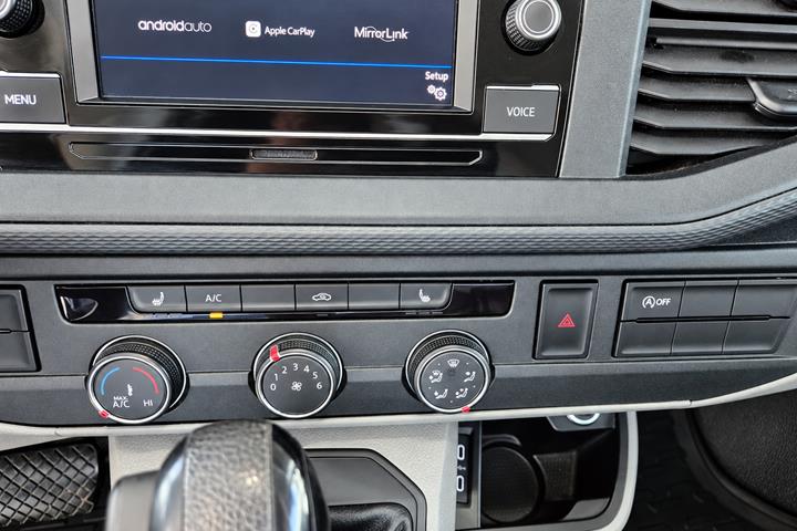 Sort VW Transporter fra 2021