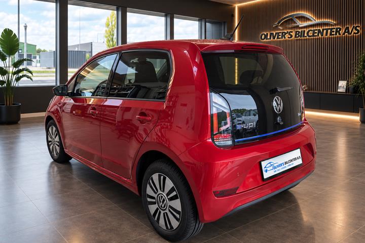 Rød VW E-UP! fra 2022