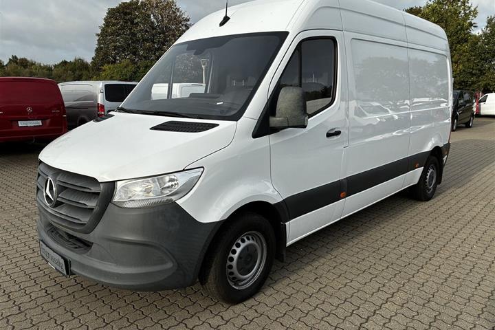 Hvid Mercedes Sprinter 214 fra 2020