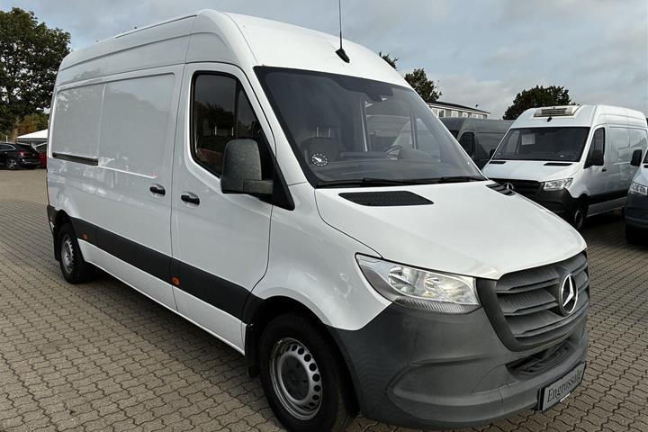 Hvid Mercedes Sprinter 214 fra 2020