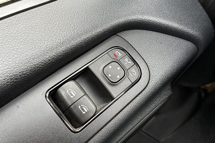 Hvid Mercedes Sprinter 214 fra 2020