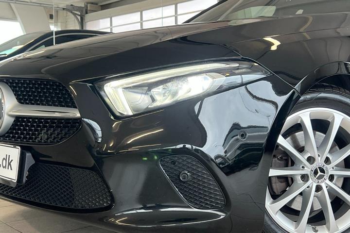 Sort Mercedes A200 fra 2018