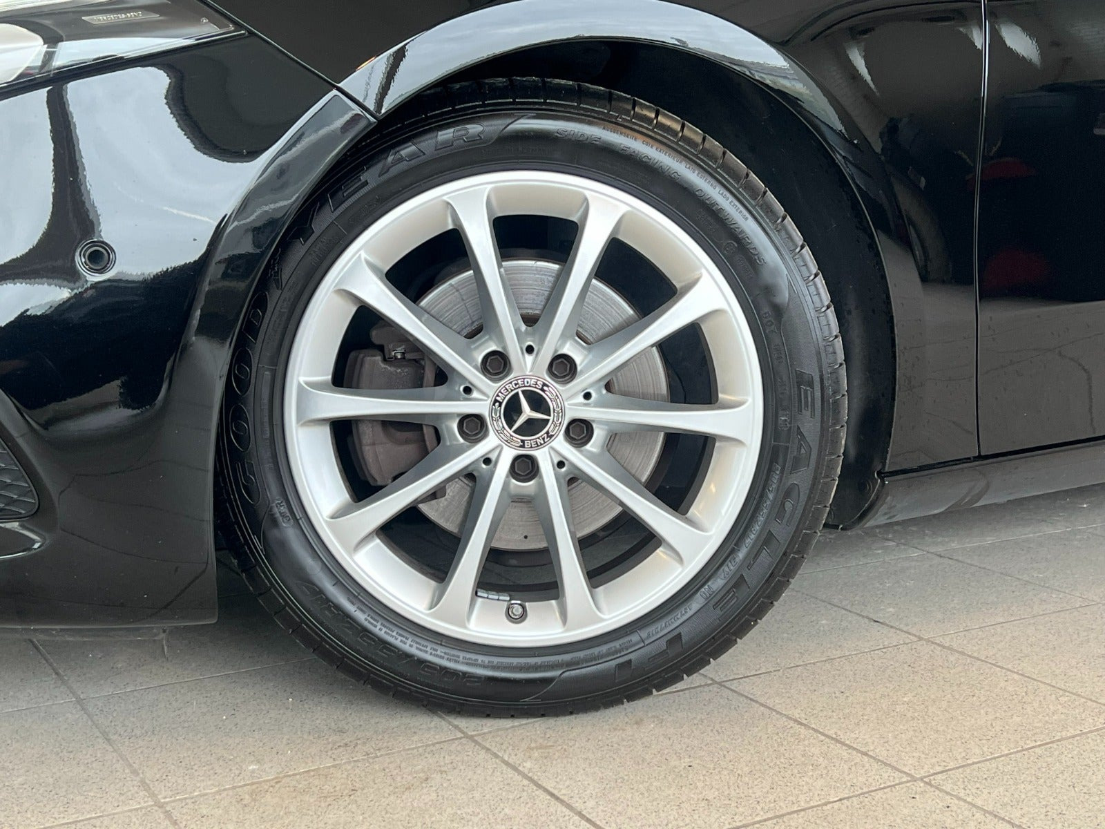 Sort Mercedes A200 fra 2018