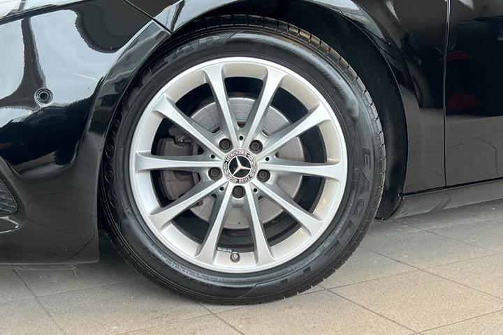 Sort Mercedes A200 fra 2018