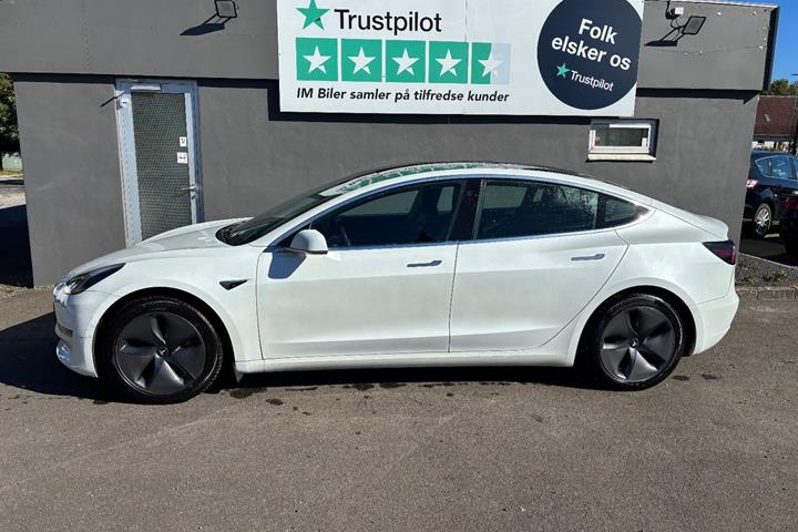 undefined Tesla Model 3 fra 2020