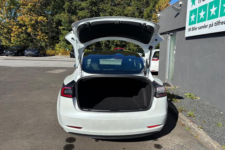 undefined Tesla Model 3 fra 2020