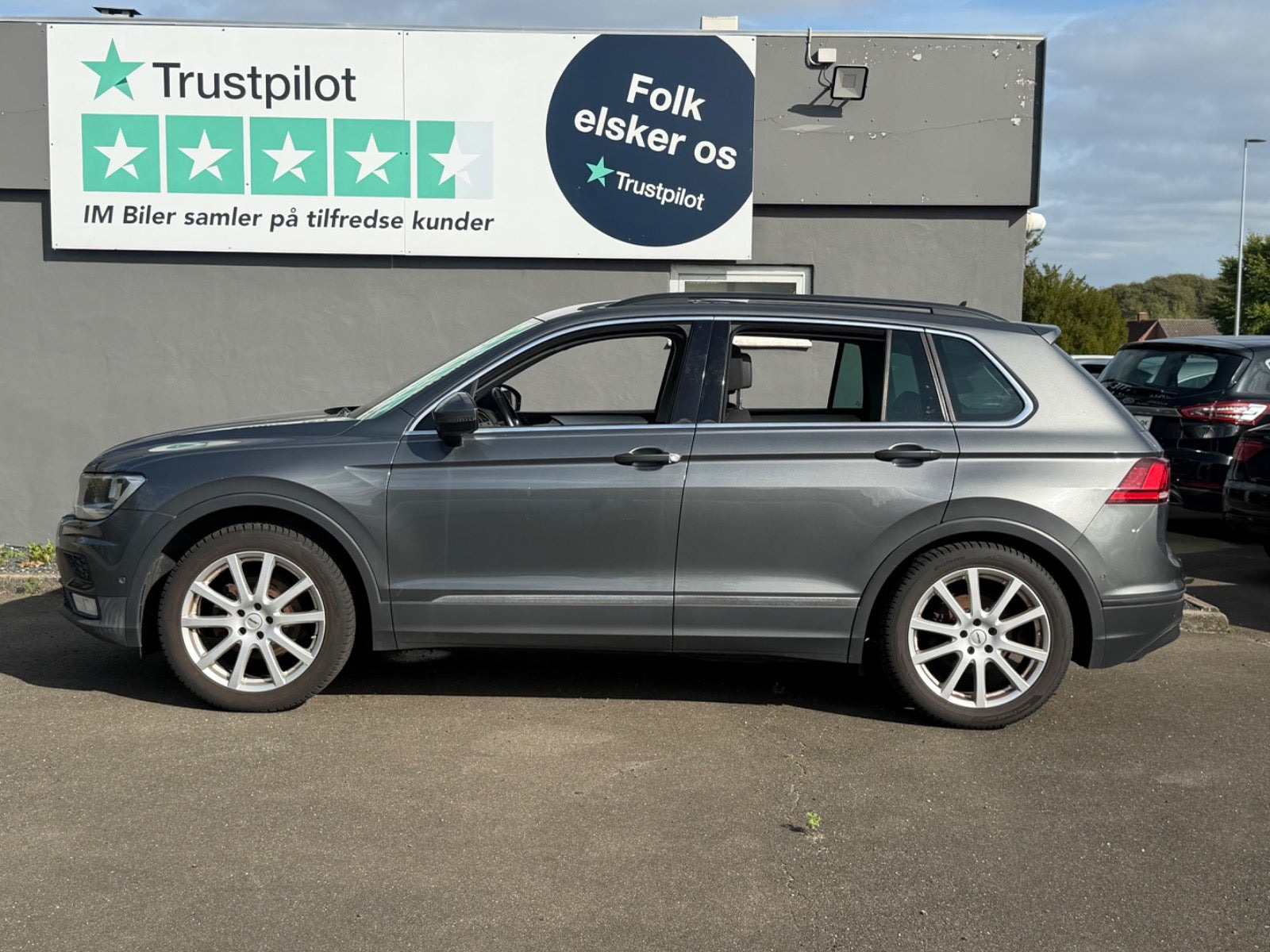 Grøn VW Tiguan fra 2017