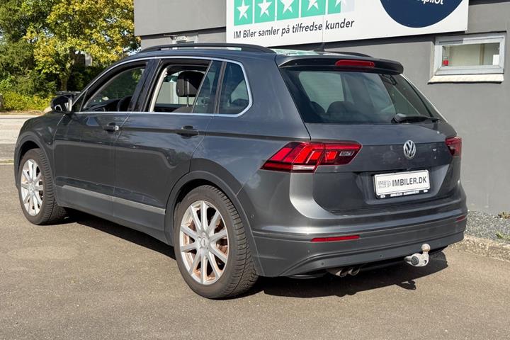 Grøn VW Tiguan fra 2017