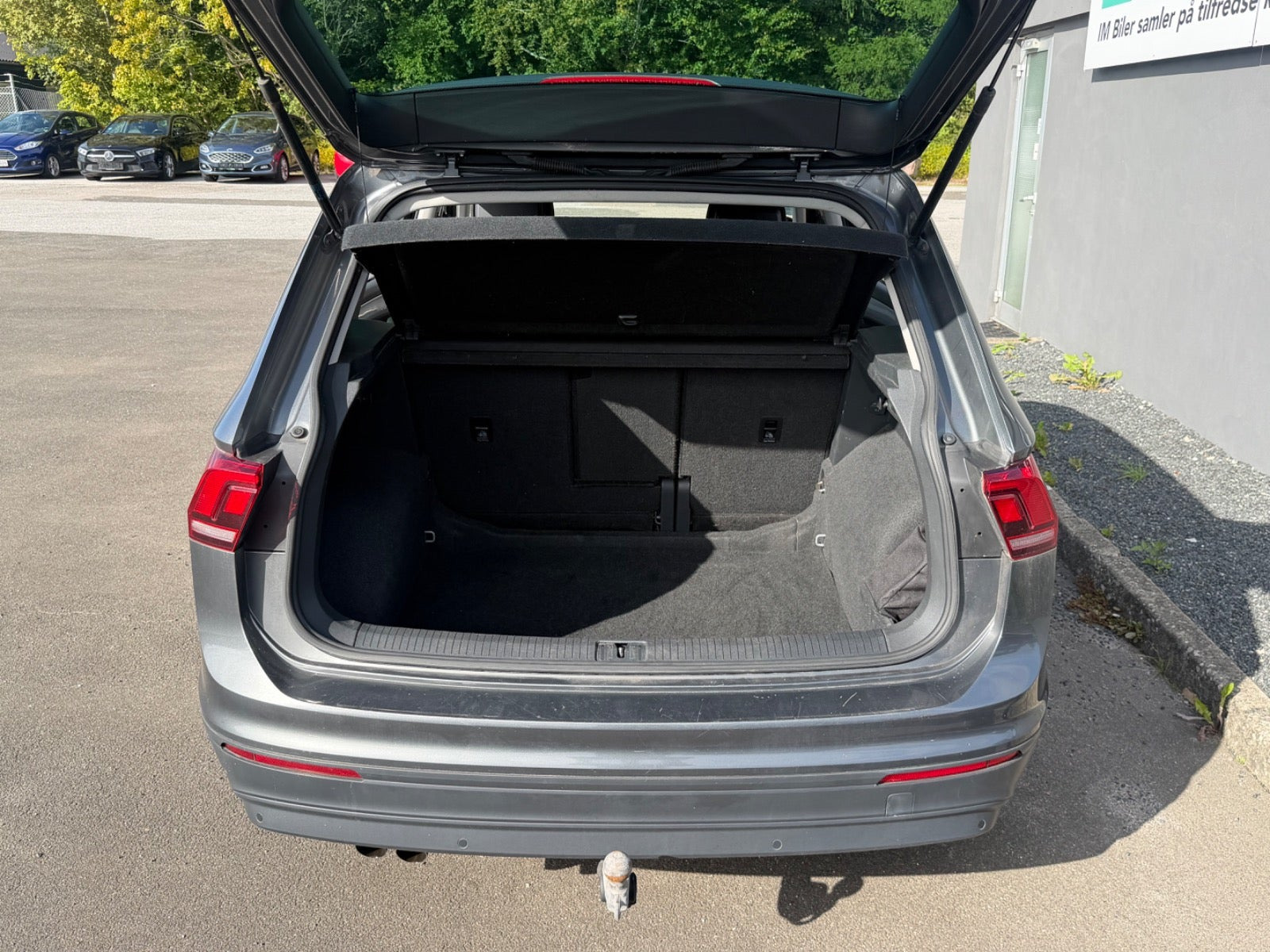 Grøn VW Tiguan fra 2017