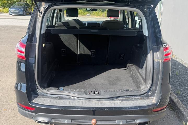 undefined Ford S-MAX fra 2016