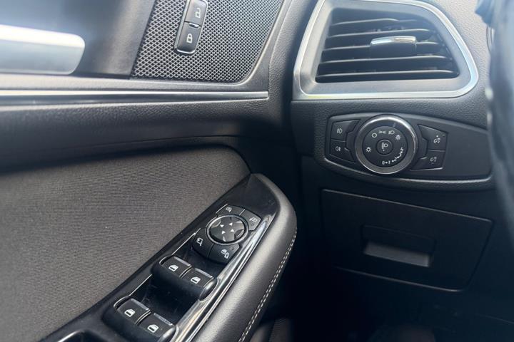 undefined Ford S-MAX fra 2016
