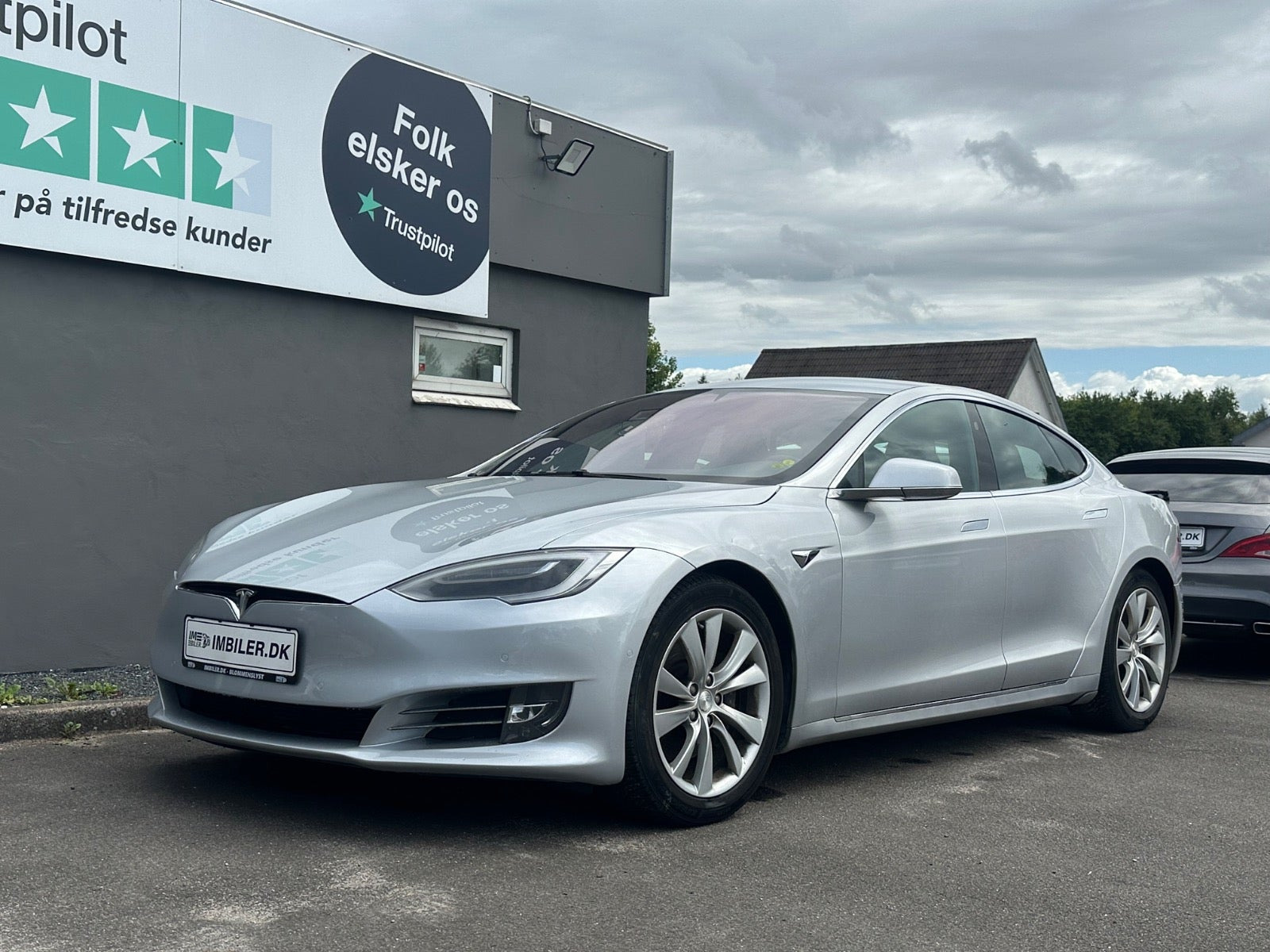 Tesla Model S 90D
