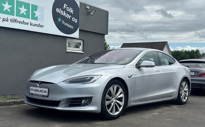 Tesla Model S 90D