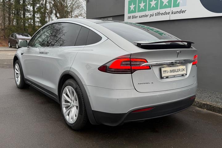 undefined Tesla Model X fra 2016