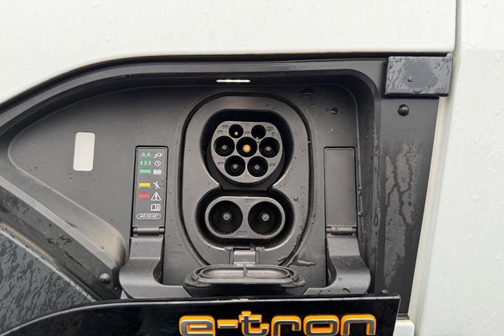 undefined Audi e-tron fra 2019