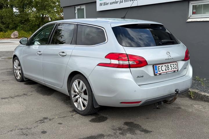 undefined Peugeot 308 fra 2015