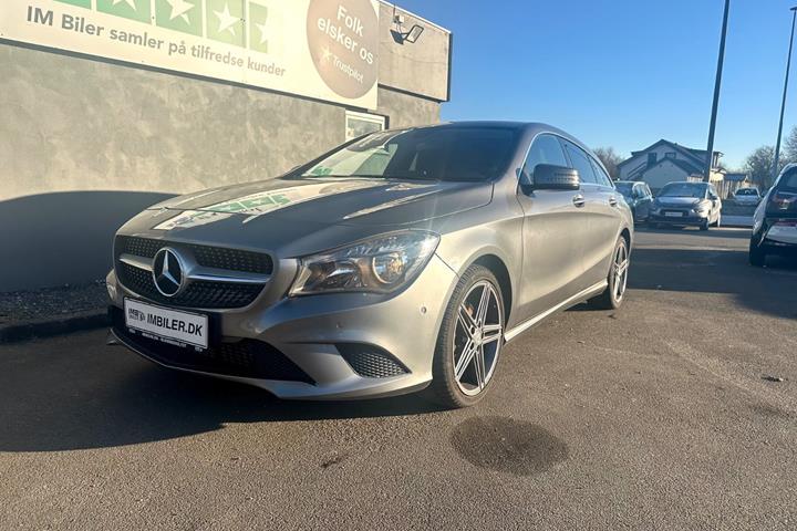 Grå Mercedes CLA200 fra 2015