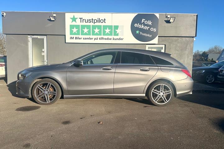 Grå Mercedes CLA200 fra 2015