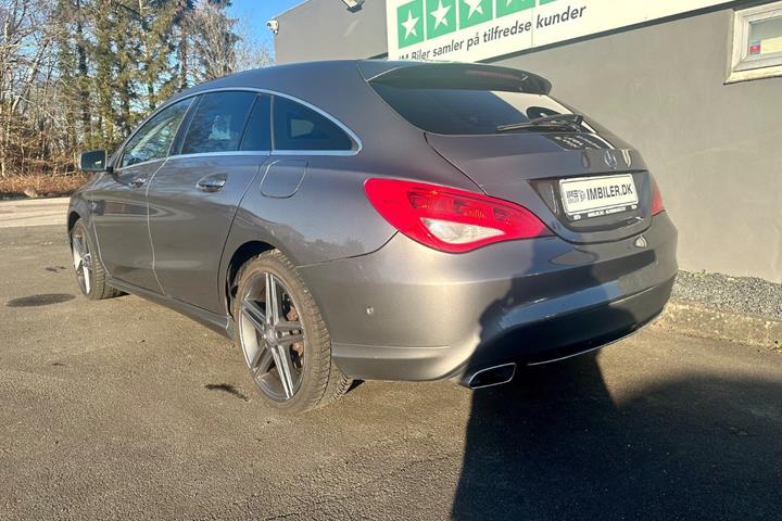 Grå Mercedes CLA200 fra 2015