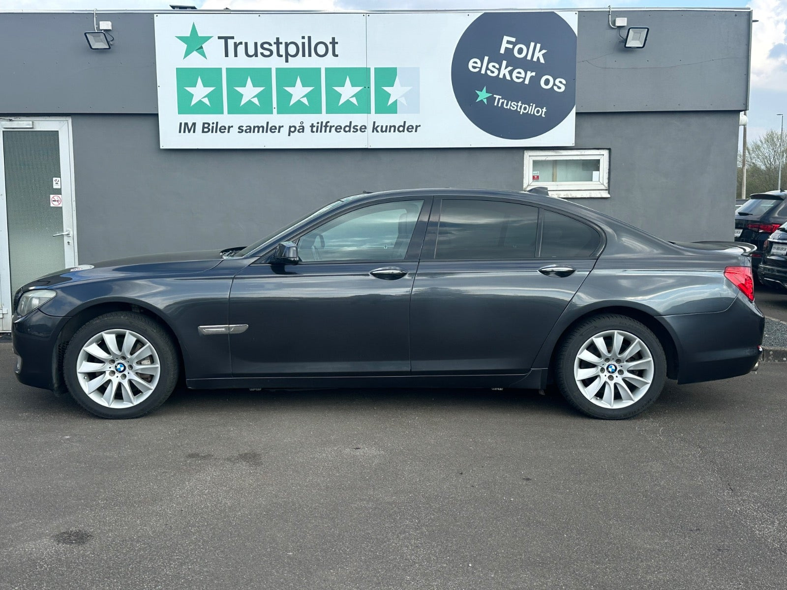 Sort BMW 730d fra 2010