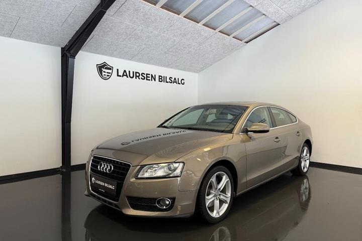 Orange Audi A5 fra 2010