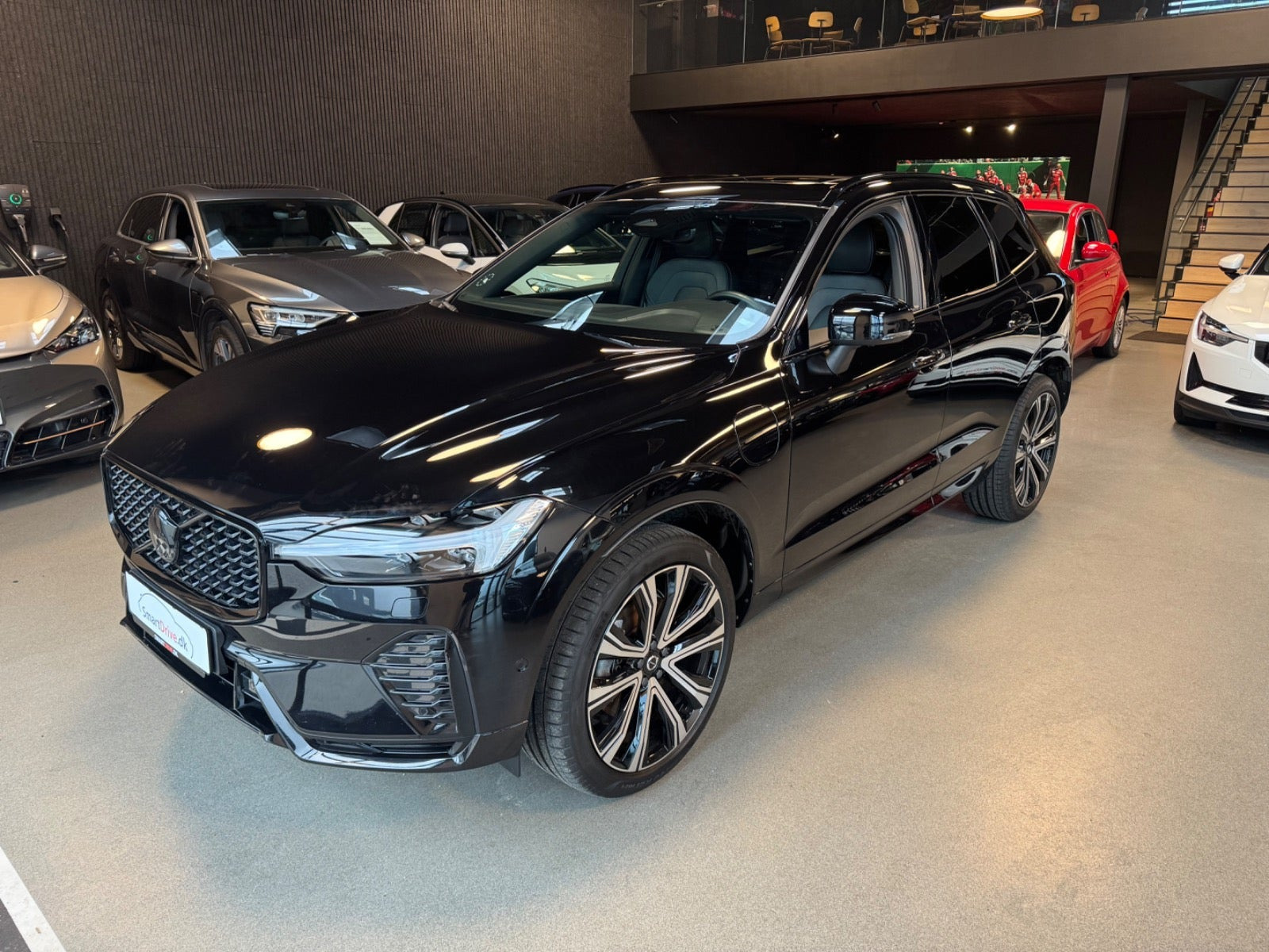 Volvo XC60 2,0 T8 ReCharge R-Design aut. AWD