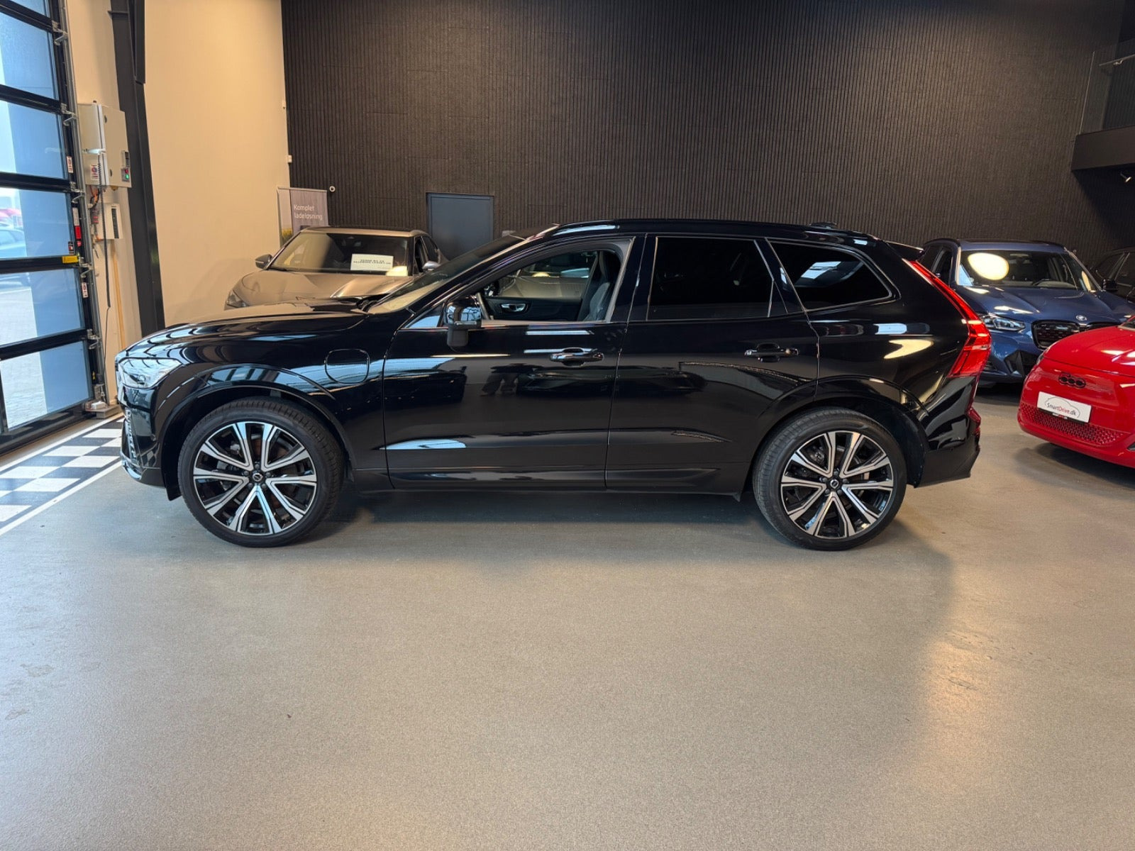 Sort Volvo XC60 fra 2022
