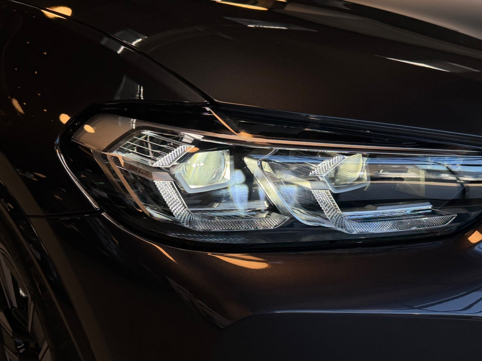 Sort BMW iX3 fra 2024