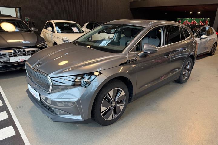 Grå Skoda Enyaq fra 2025