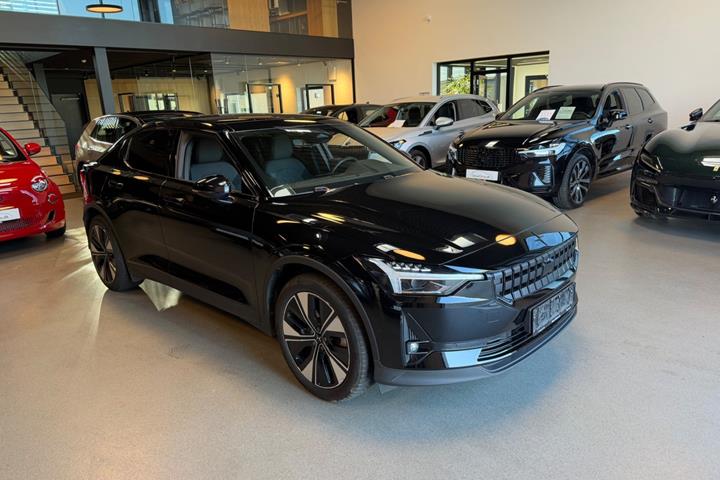 Sort Polestar 2 fra 2023