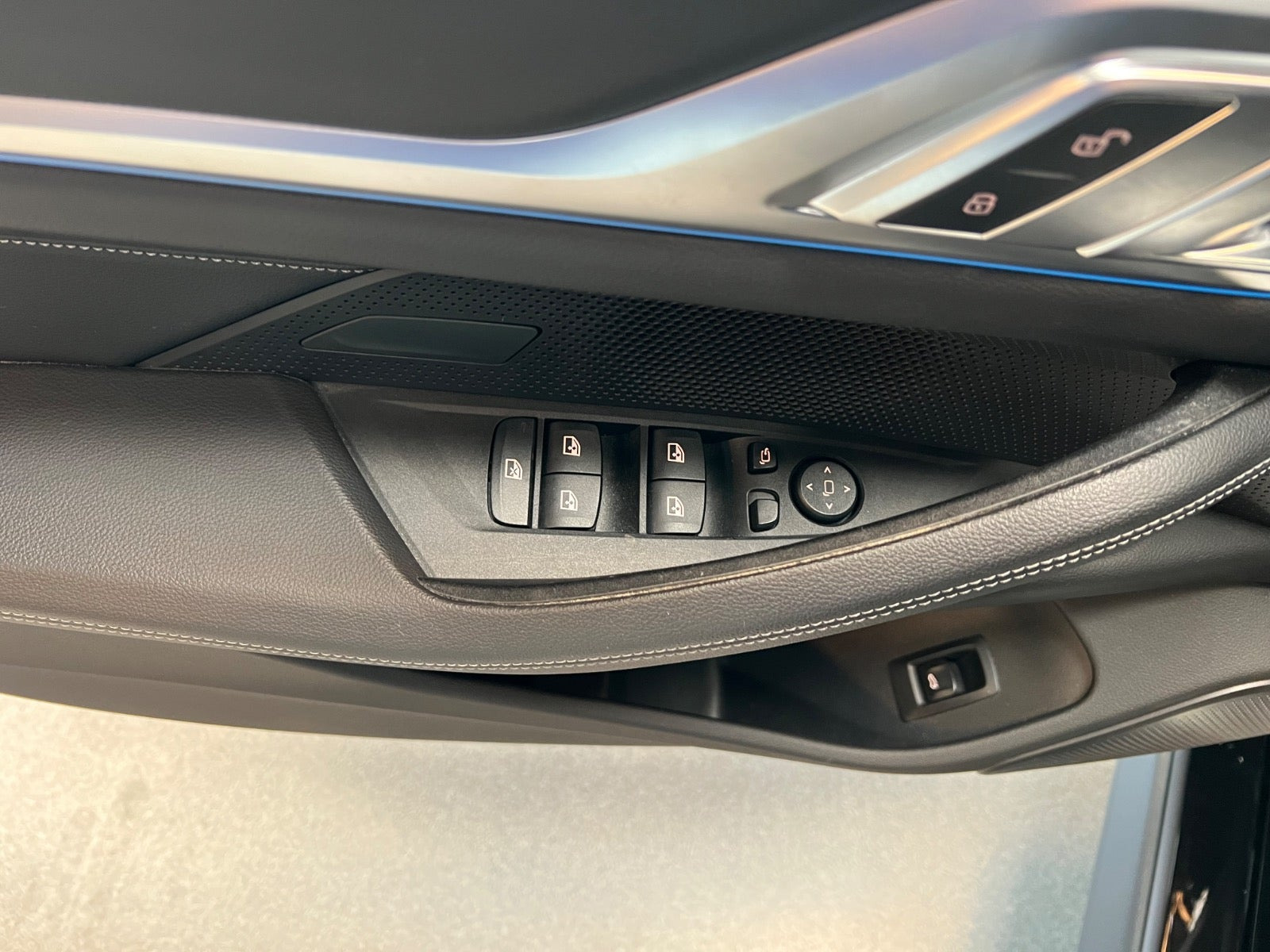 Sort BMW i4 fra 2023