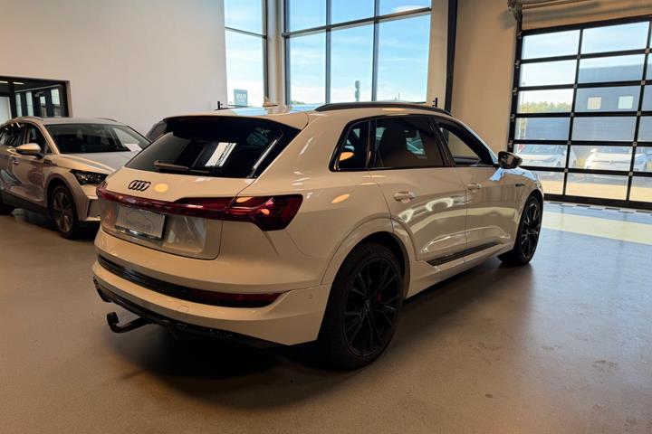 undefined Audi e-tron fra 2021