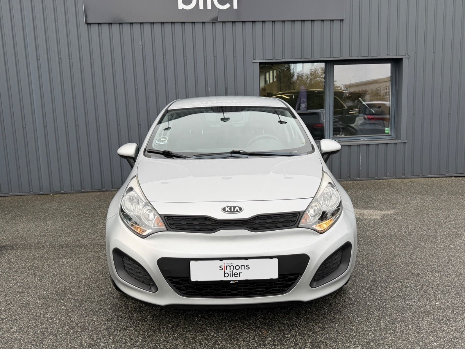 Sølv Kia Rio fra 2012