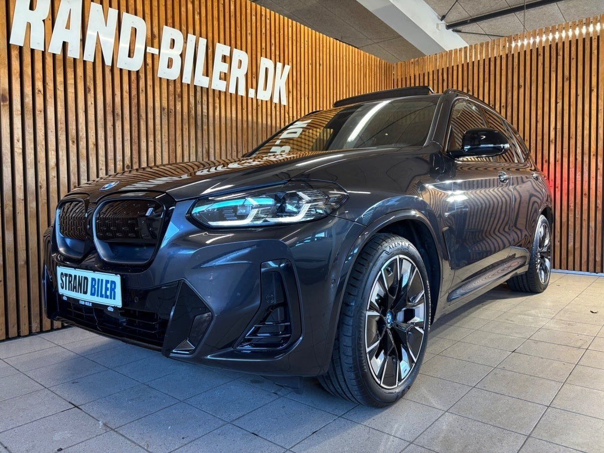 BMW iX3 Charged Plus M-Sport