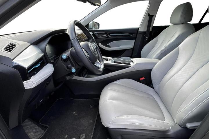Sølv MG MG5 fra 2022