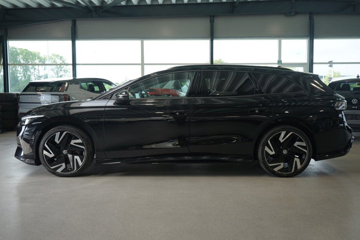 Sort VW ID.7 fra 2025