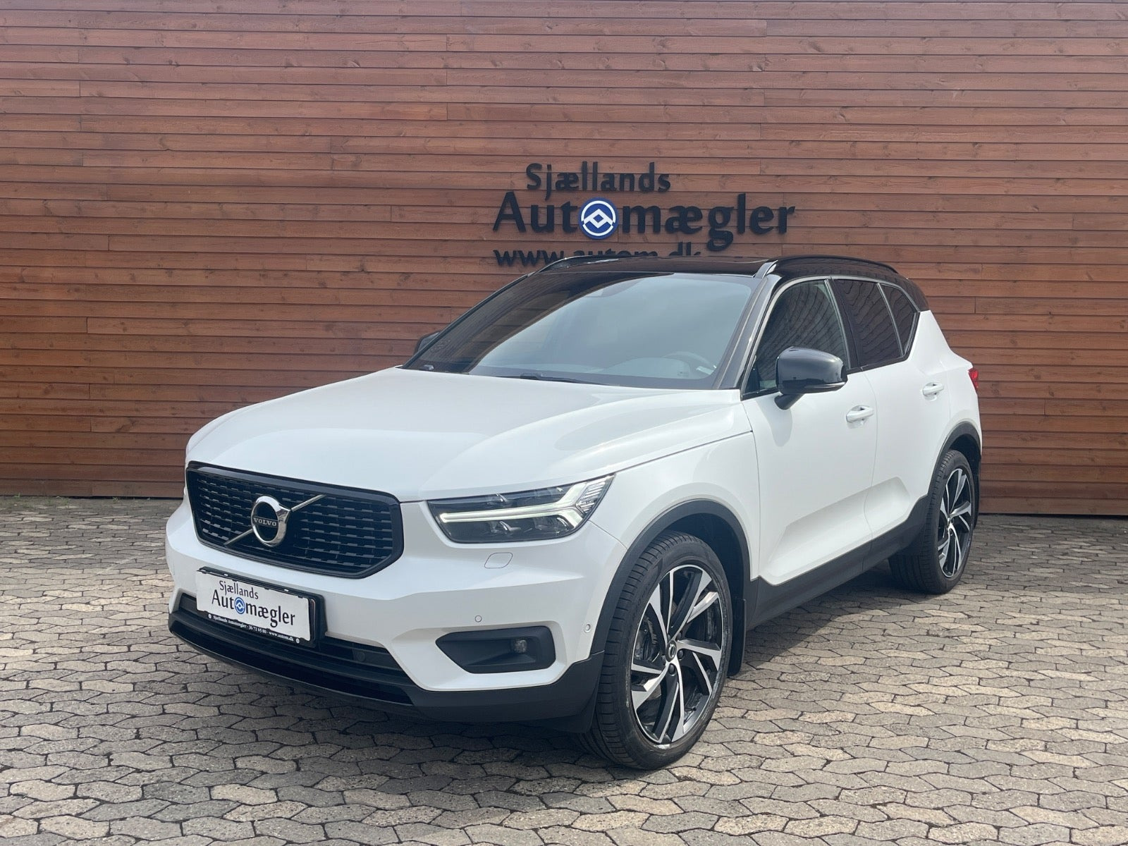 Volvo XC40 2,0 D4 190 R-Design aut. AWD