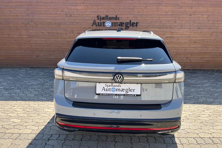 Grå VW ID.7 fra 2025
