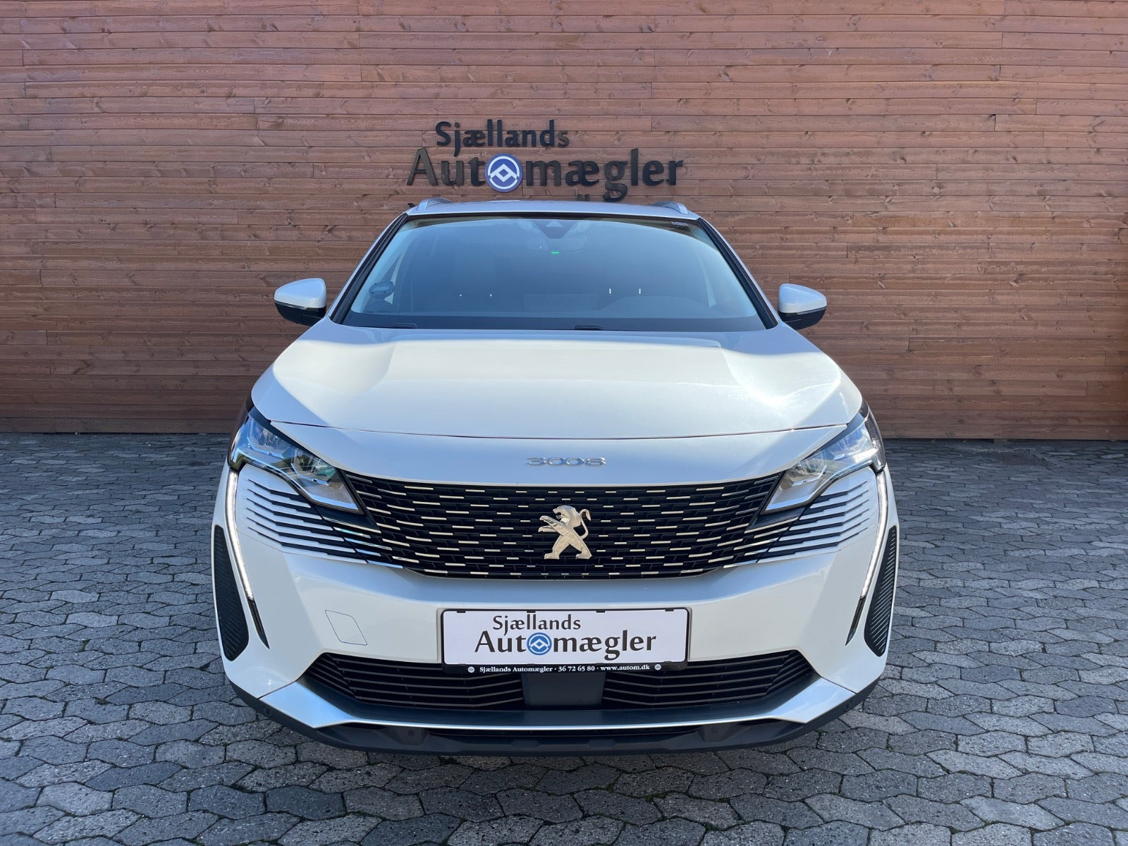 Hvid Peugeot 3008 fra 2021