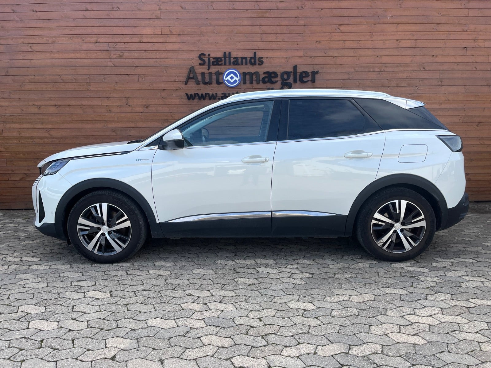 Hvid Peugeot 3008 fra 2021