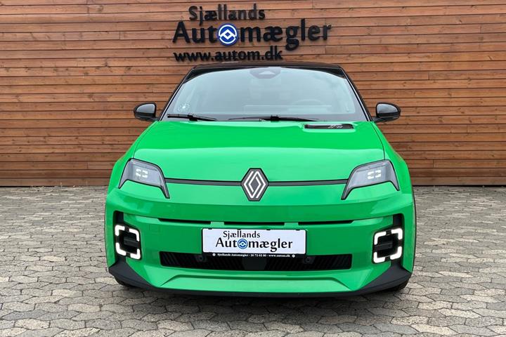 Grøn Renault 5 E-Tech fra 2025