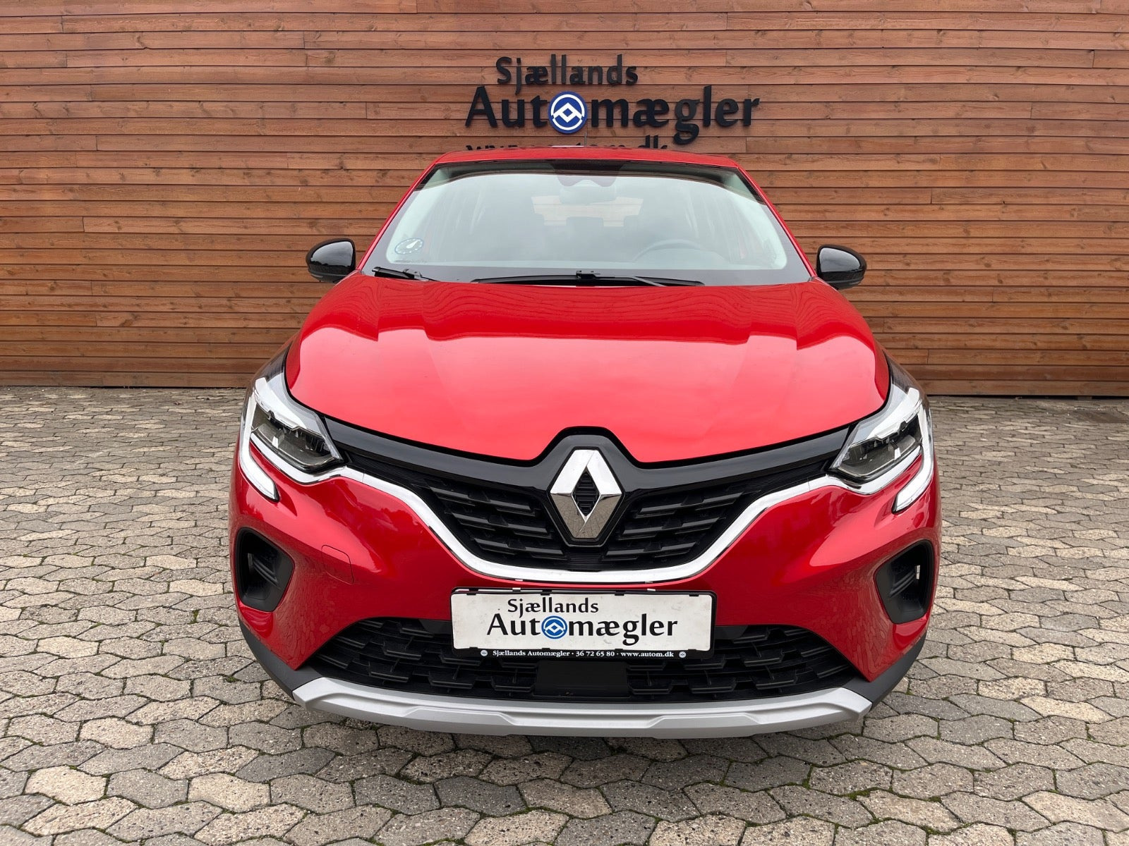 Rød Renault Captur fra 2022