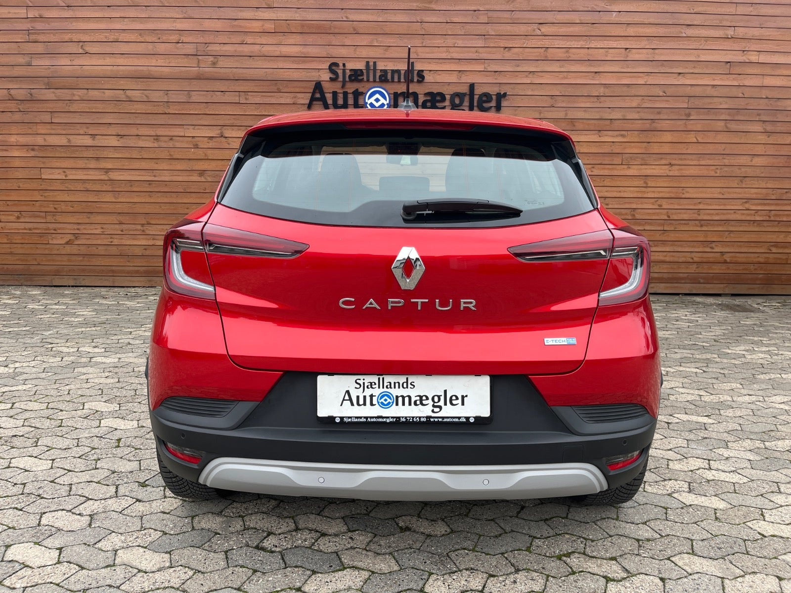 Rød Renault Captur fra 2022