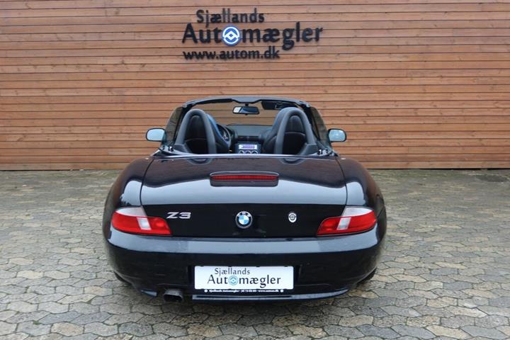 Sort BMW Z3 fra 2000