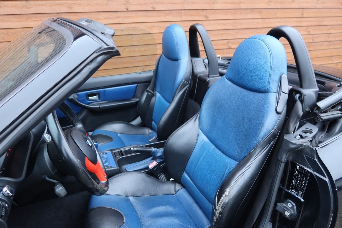 Sort BMW Z3 fra 2000