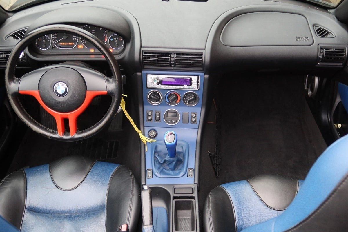 Sort BMW Z3 fra 2000