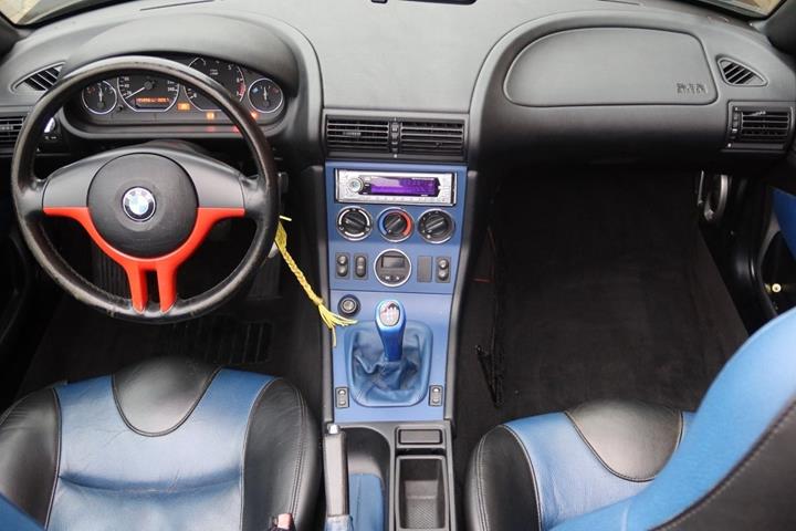 Sort BMW Z3 fra 2000